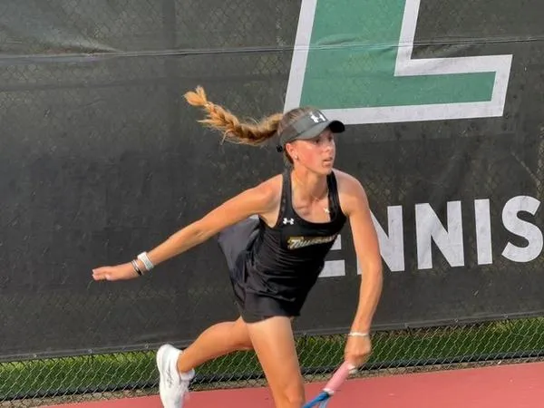 Boshoff Finishes 3-0 at Loyola's McClure Invitational