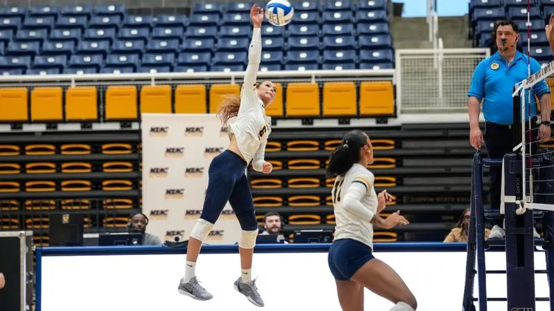 Volleyball Posts 12th Consecutive Win With Four-Set Victory at NC Central