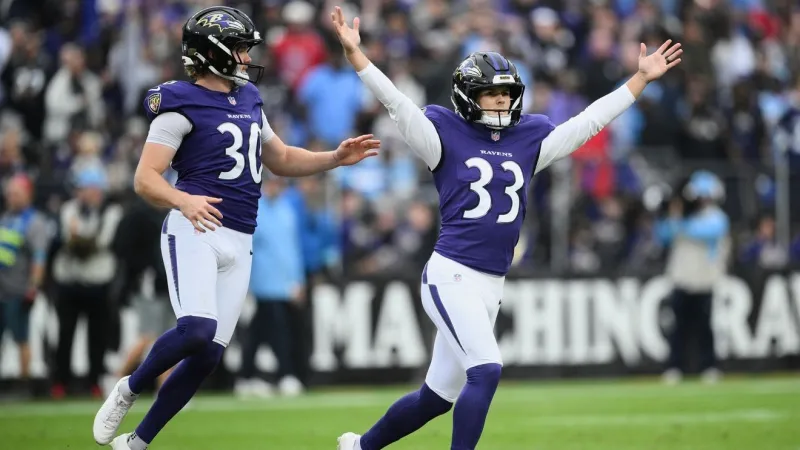 Ravens beat Titans 24-18 despite Jackson's ankle injury. Henry scores against old team