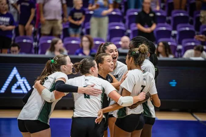 Road Play Continues At Holy Cross, Lafayette For Volleyball
