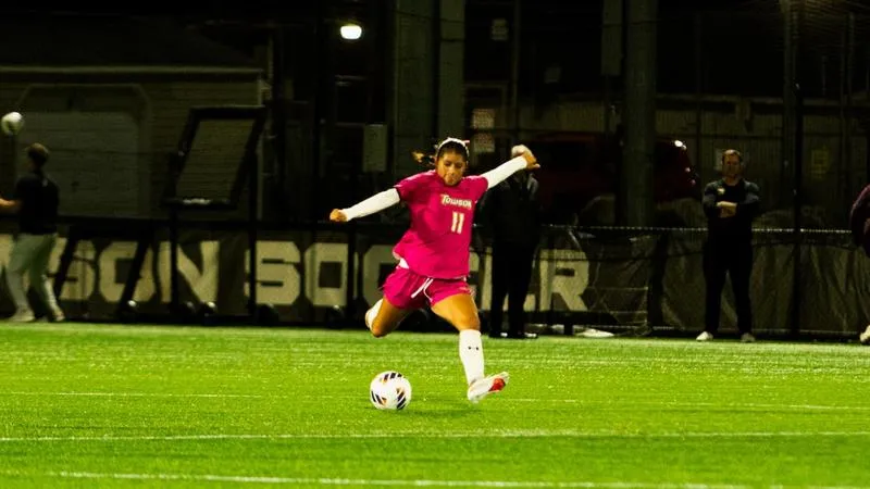 Towson Hosts Pink Game Against Charleston