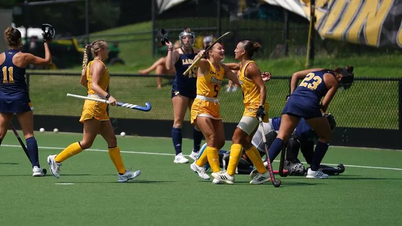 Field Hockey Ends Road Trip With Win Over Bryant