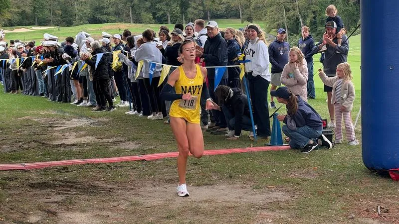 Women's Cross Country Falls to Army in Star Meet