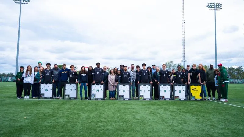 Men's Soccer Picks Up 3-1 Win on Senior Day