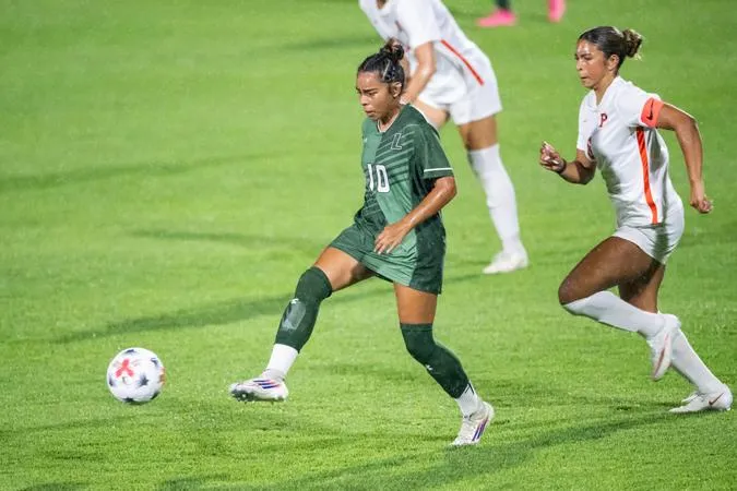 Contreras' Second Half Goal Lifts Women's Soccer Over Colgate