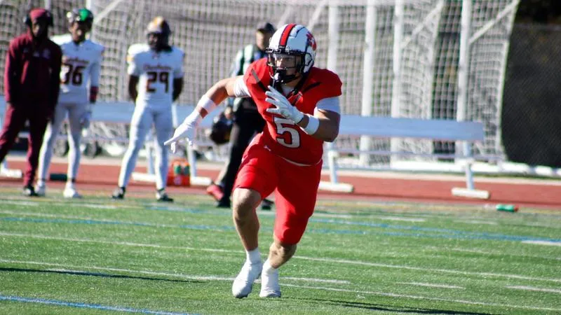 Costly Charleston Turnovers Help Football to Double-Digit Homecoming Win