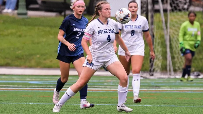 Women's Soccer Claims 8-0 Senior Day Win