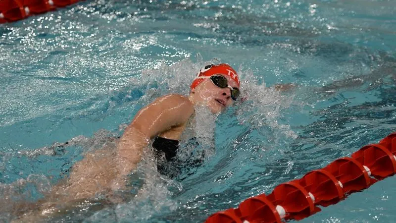 Relay Teams Bookend Women's Swimming's Homecoming Victory Against D&E