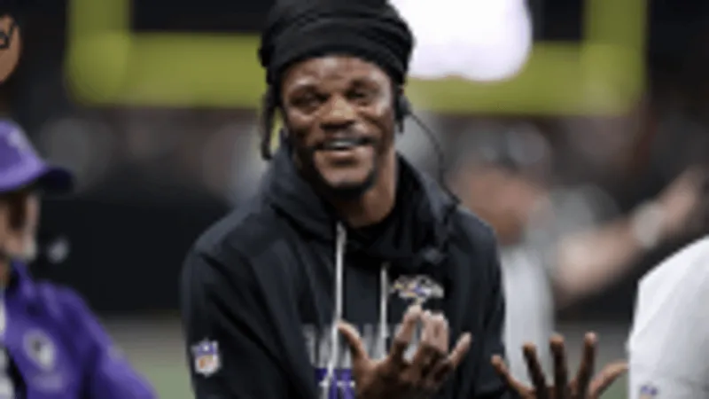 Injury updates from Ravens head coach Jesse Minter;Lamar Jackson "definitely doing better"