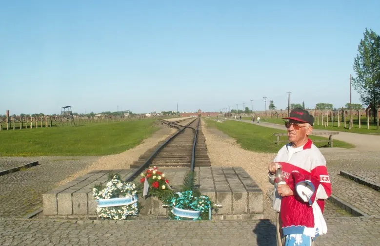 Leonard Pitts: We owe Holocaust survivors much better than this