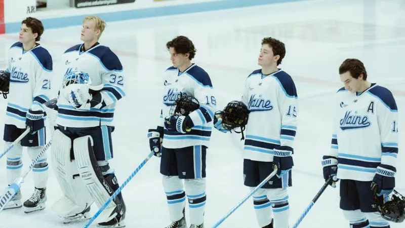 PREVIEW: Men's Hockey Returns to Hockey East Play with Road Series at Vermont