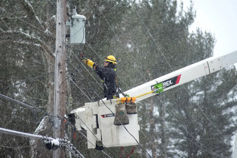 Strong winds leave thousands of Mainers without power on Wednesday night