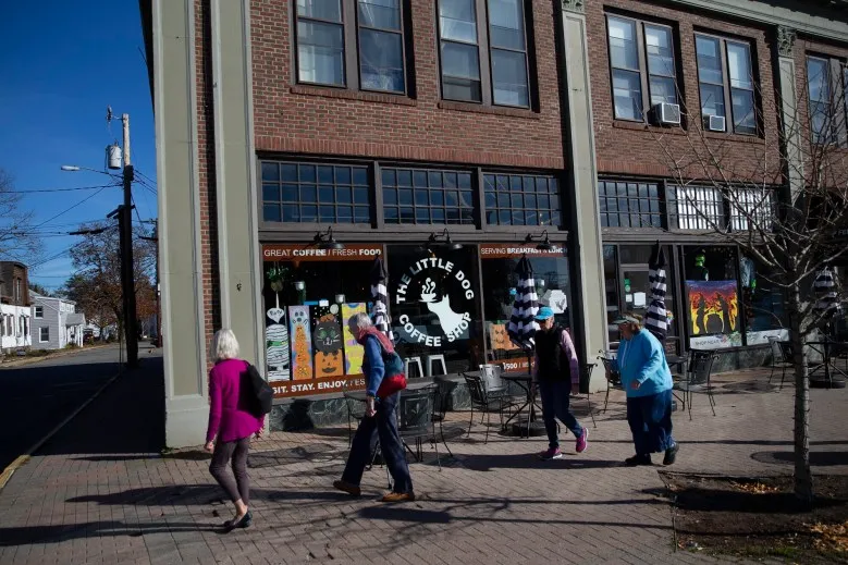 Employees at Little Dog cafe in Brunswick vote to unionize