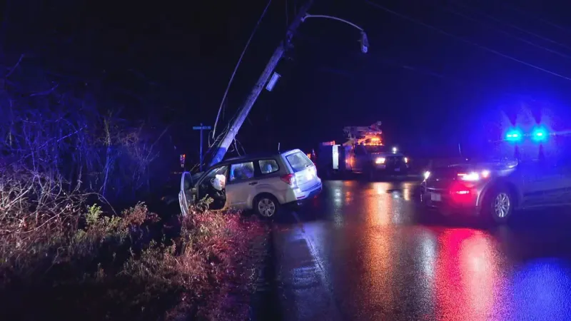 SUV crashes into utility pole in Scarborough