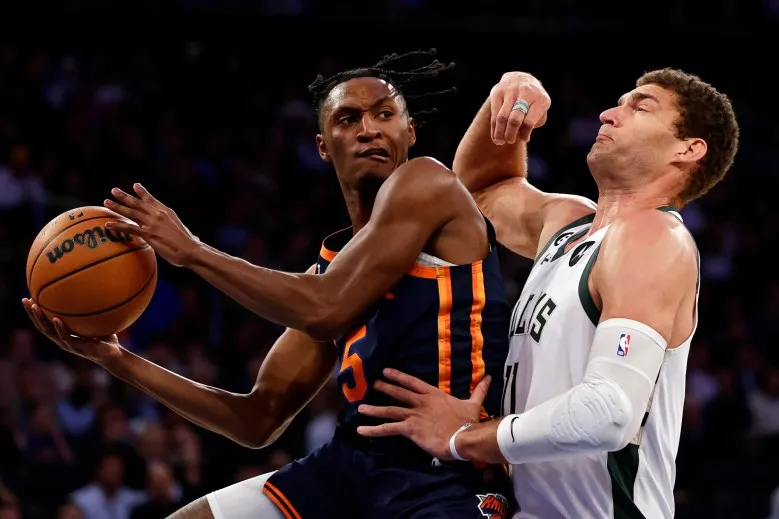 NBA roundup: Allen, Bucks hang on after Giannis fouls out to edge Knicks
