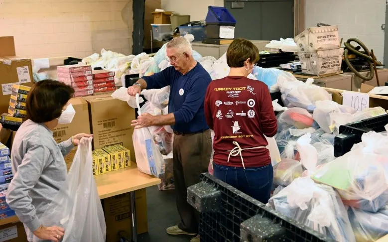 Toy fund workshop bustles as distribution begins