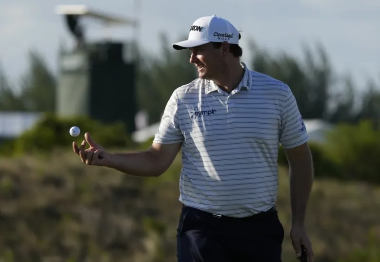 Sports Digest: Tiger's replacement shares lead after first round of Hero Challenge