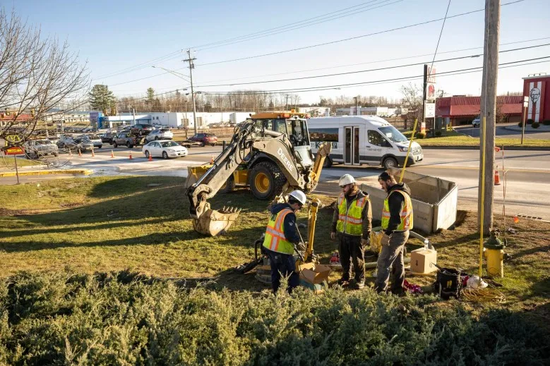 Water main break forces businesses to close on Kennedy Memorial Drive in Waterville