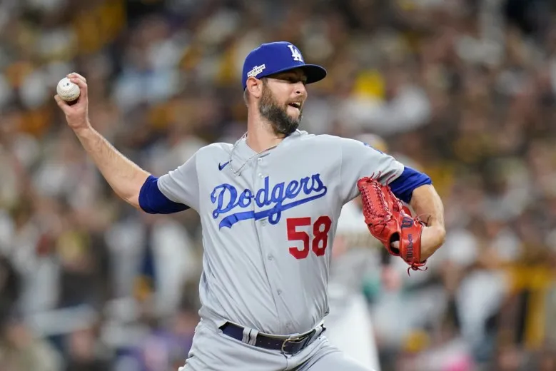 MLB notebook: Red Sox agree to deal with reliever Chris Martin