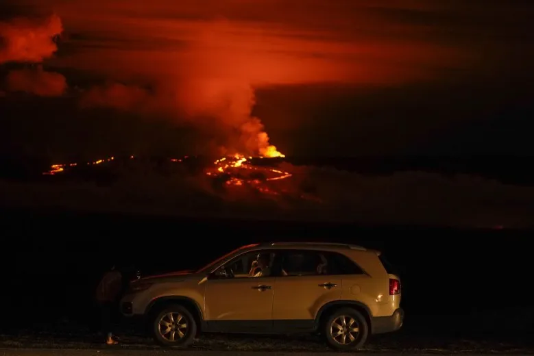 Molten lava on Hawaii's Big Island could block main highway