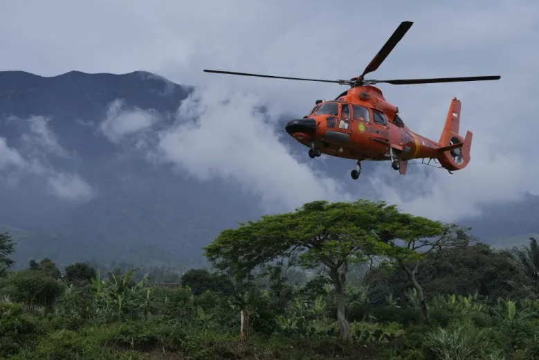 Strong earthquake shakes main Indonesia island of Java