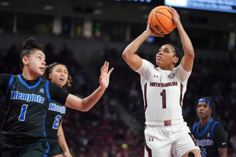Saturday's Top 25 basketball: No. 1 South Carolina overpowers Memphis