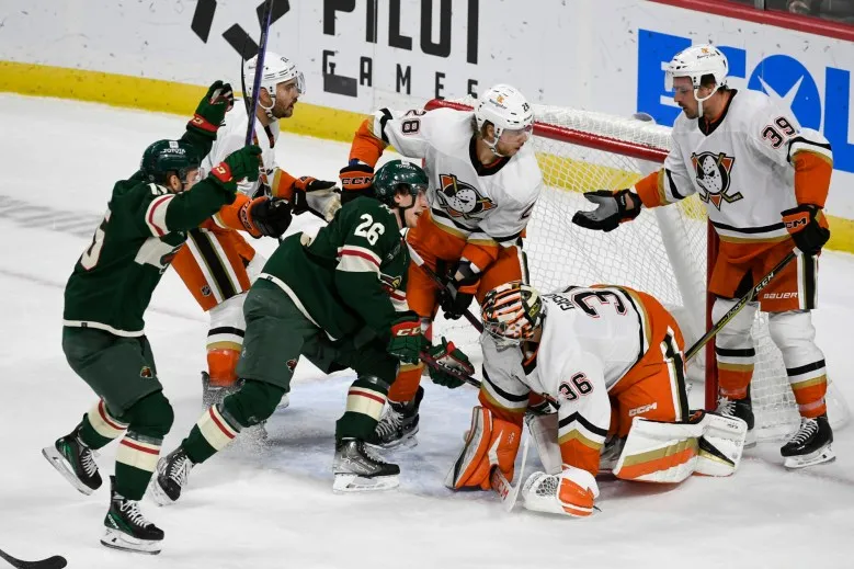 NHL roundup: Wild beat Ducks in shootout