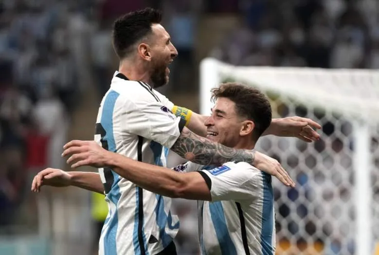 World Cup: Argentina holds off Australia to reach quarterfinals
