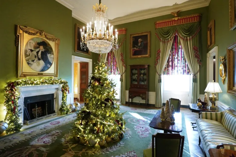 Topsham florist helps decorate the White House for Christmas