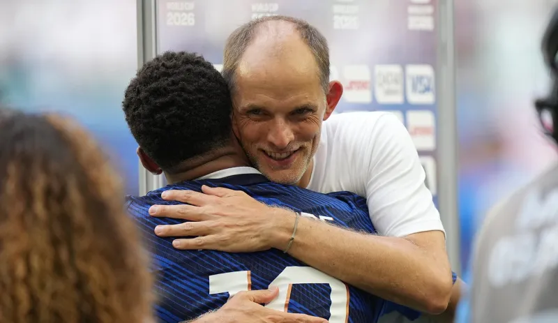 Kylian Mbapp, Thomas Tuchel Share Postgame Hug After World Cup Meeting