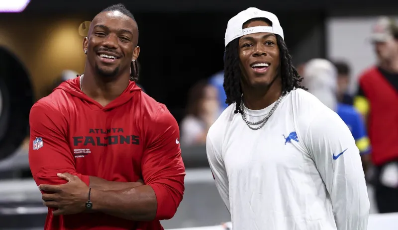 Jahmyr Gibbs, Bijan Robinson Holding In: Here's What To Know About RBs Situations