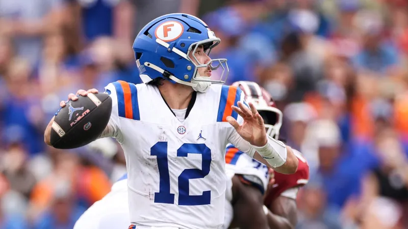 Shoulder Injury Threatens Florida QB Aaron Philo's Availability Against No. 7 Texas