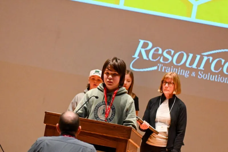 Sauk Rapids-Rice Celebrates 8th Grader Heading To National Bee