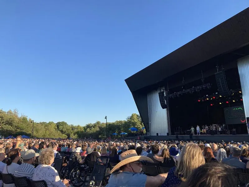 Ledge Amphitheater's Rules For A Smooth Concert Experience