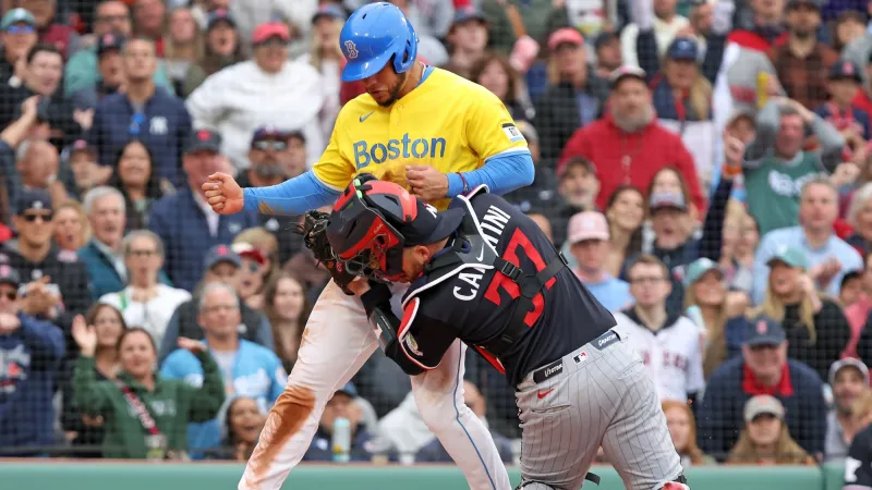 Twins beat Red Sox 4-2 for 9th win in 13 games