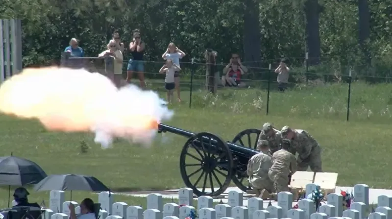 Hundreds of people take part in Memorial Day observances in ND and MN