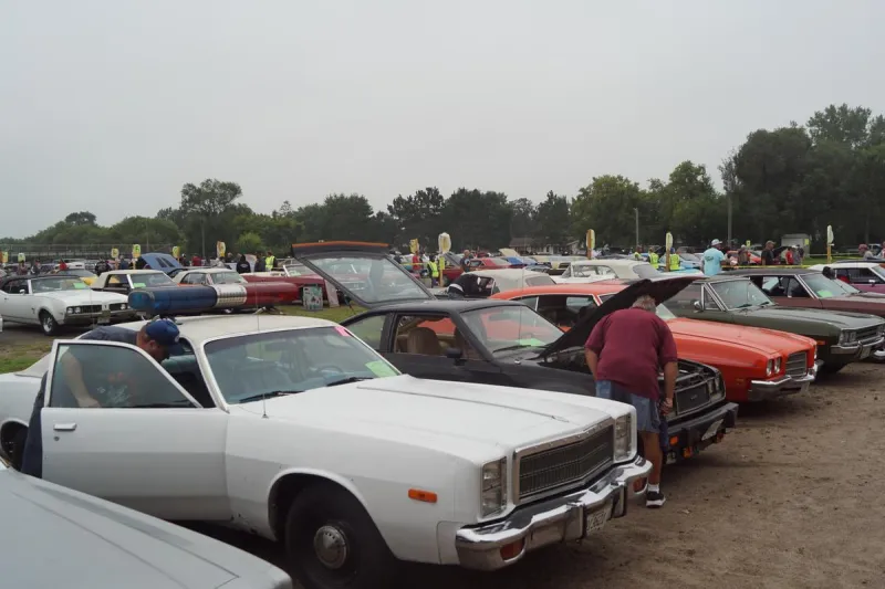 Celebrate The Bicentennial With A 70s Car Show