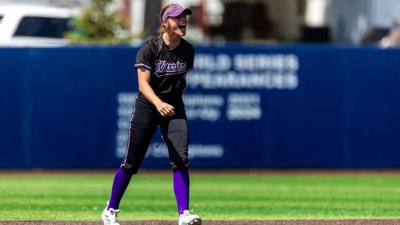 BRYN ELSENPETER EARNS D2CCA ALL-AMERICA HONOR