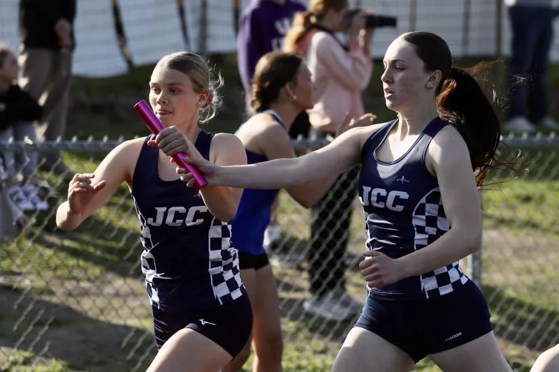 Relay team breaks school record, Botello-Ramos wins two races