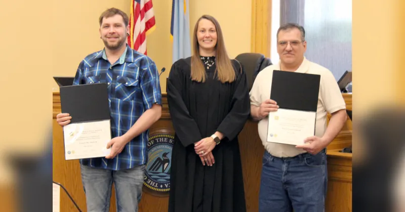 Locals graduate from drug court program