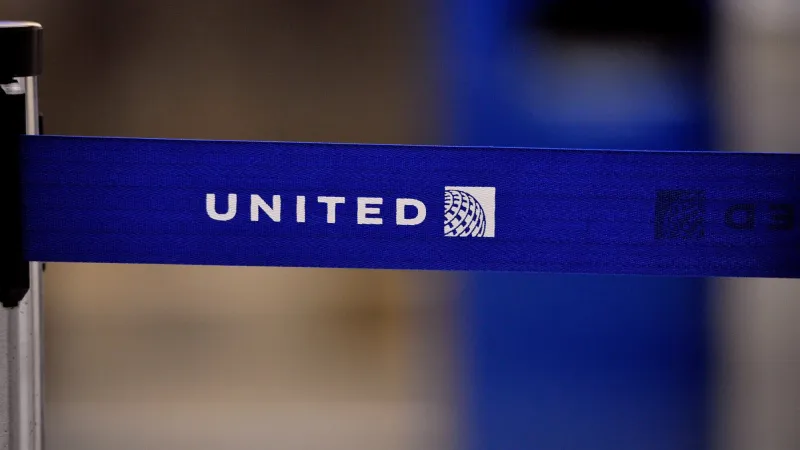 United Airlines flight bound for Minneapolis is diverted because of an unruly passenger