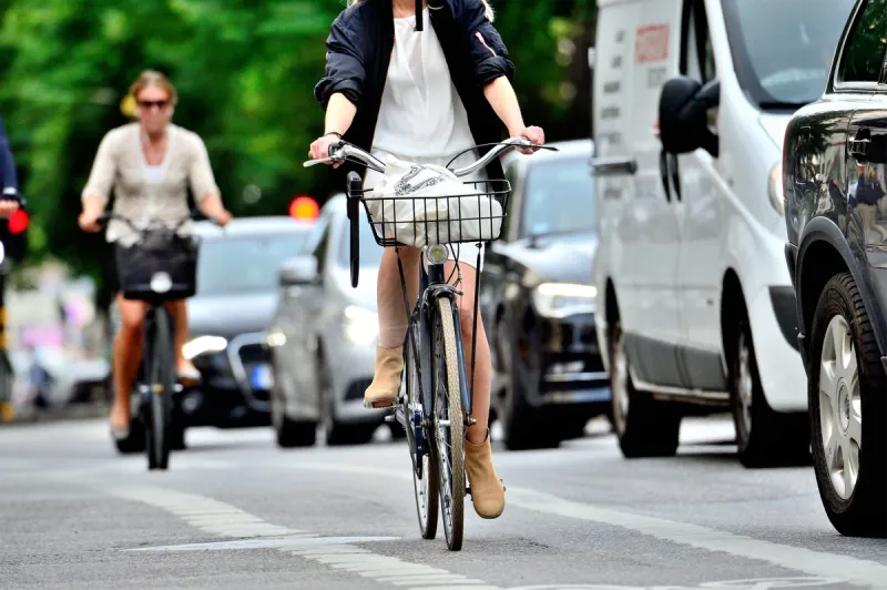 Ride and Shine: What to Wear for a Stylish Bike Commute