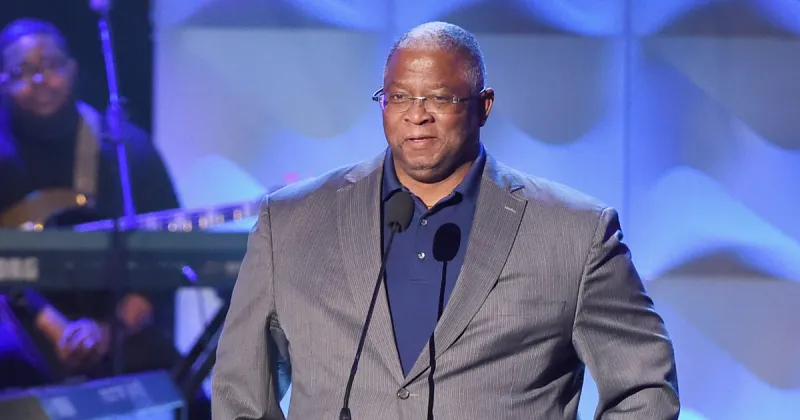 Larry Fitzgerald Sr., father Larry Fitzgerald Jr. and Minnesota journalist, dies at 71