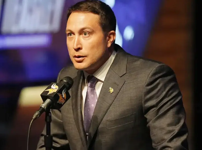 PRO FOOTBALL: Teasley named new Vikings' GM