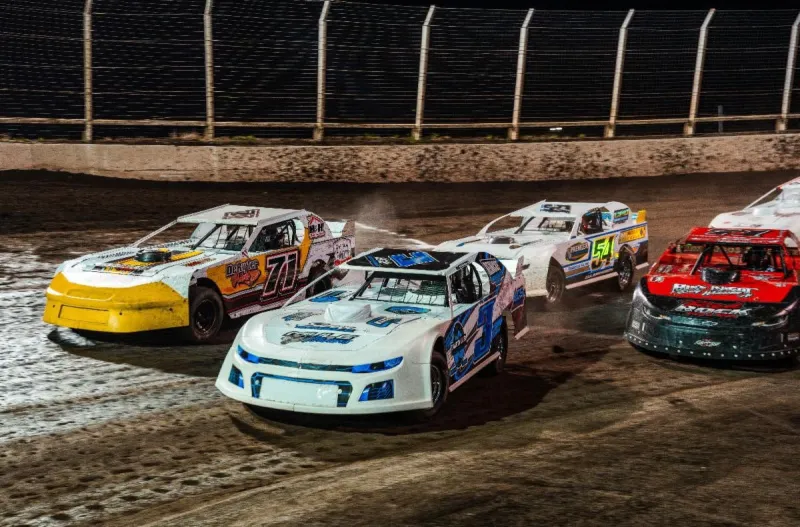Huset's Speedway Hosts Goodin Company Night This Sunday for Final Tune-Up Before BillionAuto.com Huset's High Bank Nationals