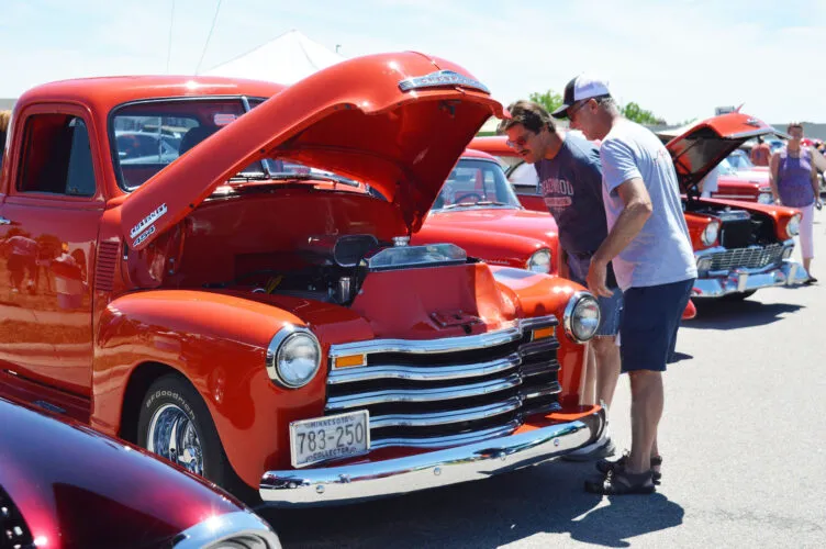 Shades of the Past show