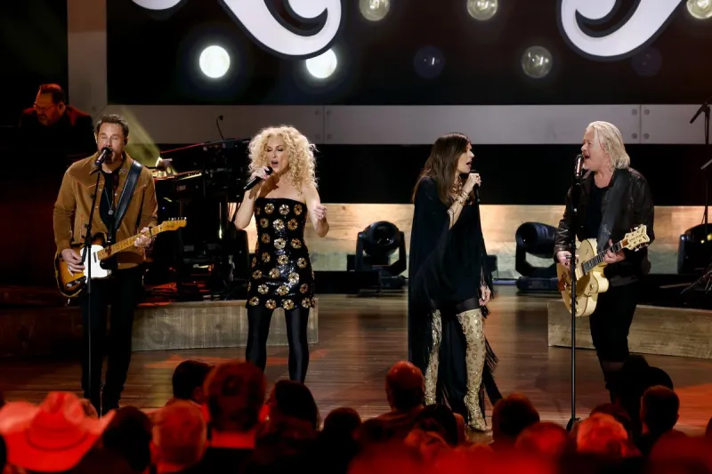 Little Big Town's Fall Tour Features Fresh Tunes And Favorites