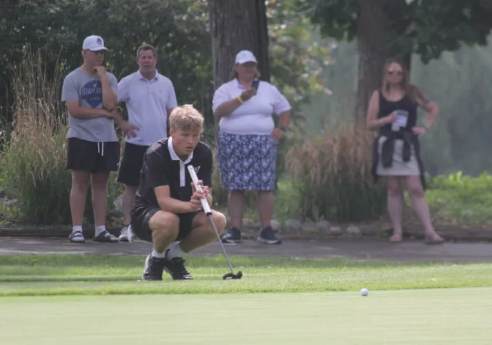 Mork, Hulzebos, Dalager lead area boys in Day 1 of state meet