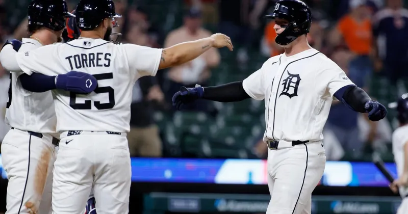 Tigers outslug Twins 10-4 in game featuring 8 HRs
