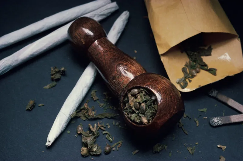 Council signs off on pair of retail cannabis applications